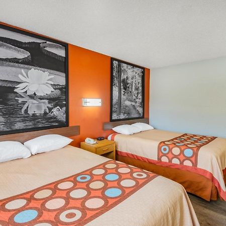 Super 8 By Wyndham Waynesburg Ξενοδοχείο Εξωτερικό φωτογραφία
