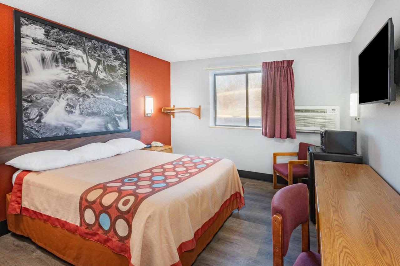 Super 8 By Wyndham Waynesburg Ξενοδοχείο Εξωτερικό φωτογραφία