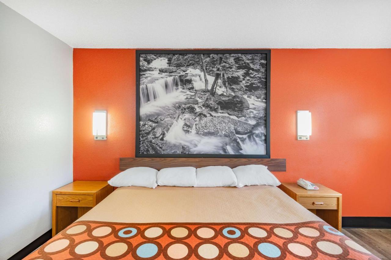 Super 8 By Wyndham Waynesburg Ξενοδοχείο Εξωτερικό φωτογραφία