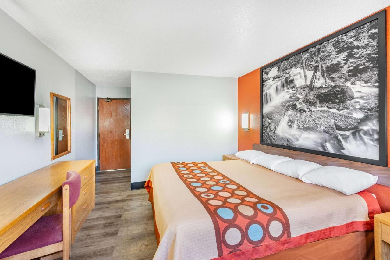 Super 8 By Wyndham Waynesburg Ξενοδοχείο Εξωτερικό φωτογραφία